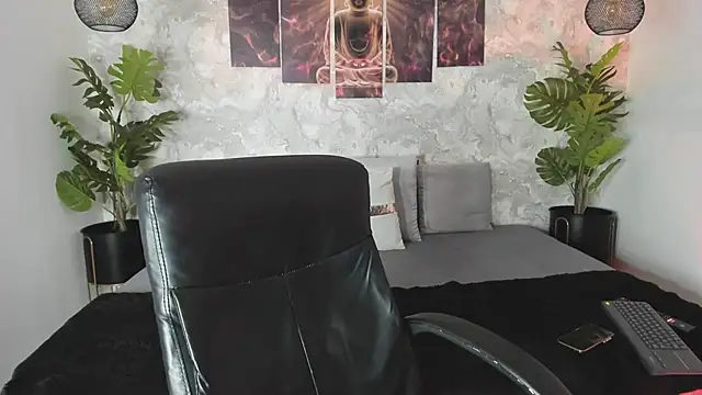 Regan   online show from 15, 3, 2025