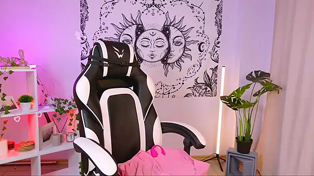 Snapshot of MelissaLovvv chatting on 19, 3, 2025 MelissaLovvv online show from 19, 3, 2025