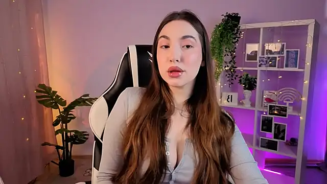 Snapshot of MelissaLovvv chatting on 21, 11, 2025 MelissaLovvv online show from 21, 11, 2025