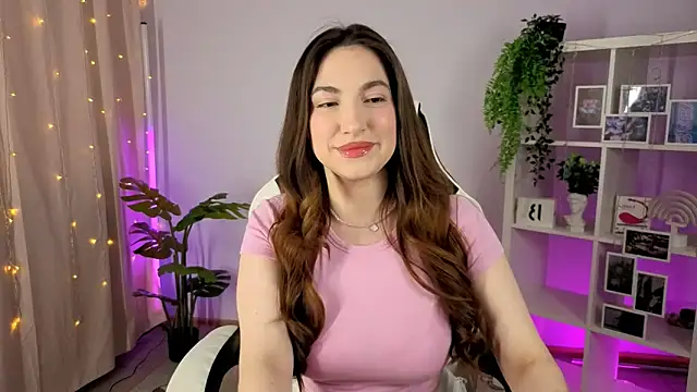 Snapshot of MelissaLovvv chatting on 6, 11, 2025 MelissaLovvv online show from 6, 11, 2025