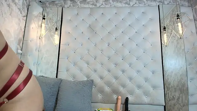 Snapshot of VALENTINA3x chatting on 6, 6, 2026 VALENTINA3x online show from 6, 6, 2026