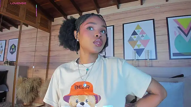 AriaFoster online show from 13, 4, 2026