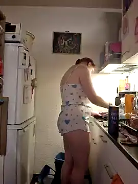 rose bunny online show from 17, 1, 2025