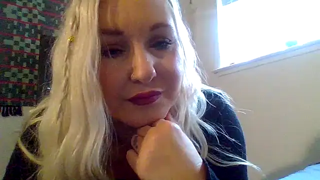 Marilyn Blue online show from 5, 1, 2026