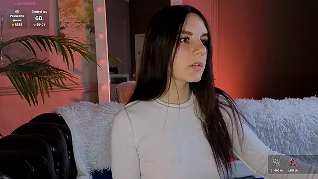 Kelly Woods online show from 12, 11, 2025