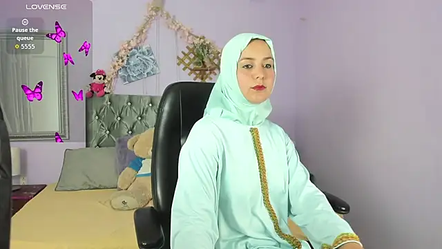 Snapshot of BadraSaadi chatting on 10, 10, 2025 BadraSaadi online show from 10, 10, 2025