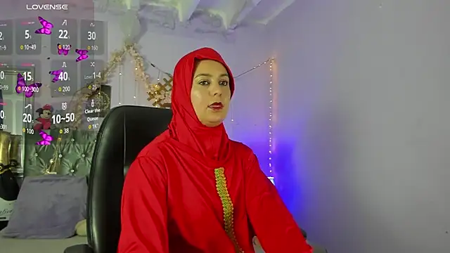 Snapshot of BadraSaadi chatting on 7, 11, 2025 BadraSaadi online show from 7, 11, 2025