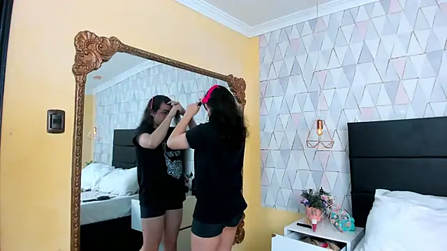 JustinePerry online show from 11, 4, 2026