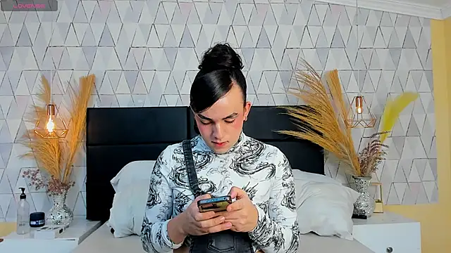 JustinePerry online show from 26, 3, 2026