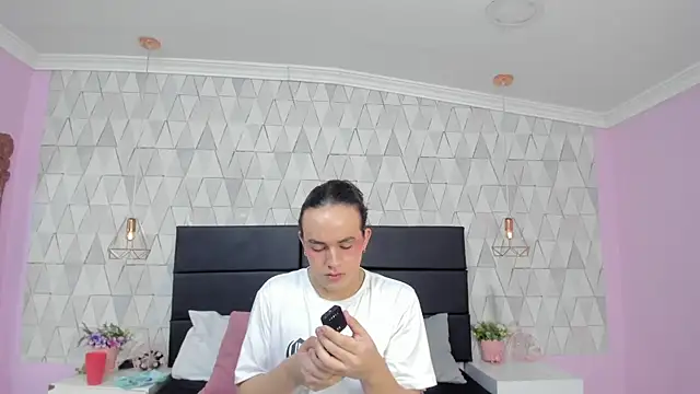 JustinePerry online show from 30, 5, 2026