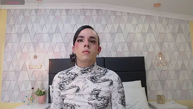 JustinePerry online show from 8, 10, 2025