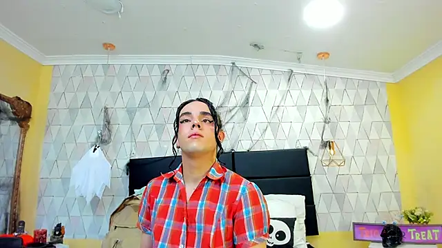 JustinePerry online show from 31, 10, 2025