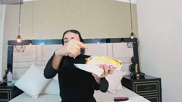 JustinePerry online show from 24, 2, 2026