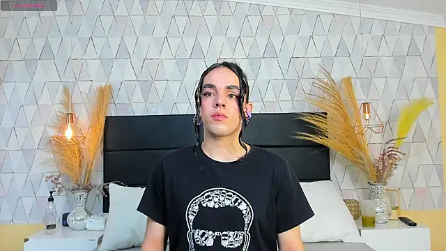 JustinePerry online show from 27, 3, 2026