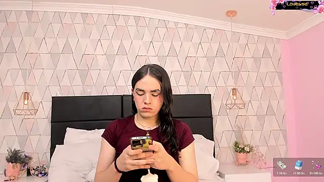 JustinePerry online show from 8, 5, 2026