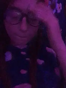 Trixiroy online show from 7, 3, 2025