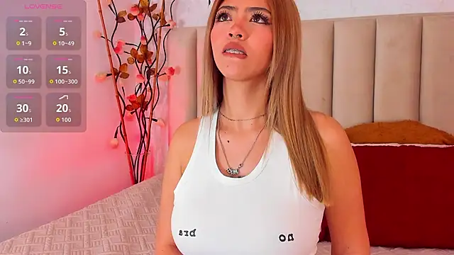 Snapshot of franchescamm chatting on 23, 2, 2026 franchescamm online show from 23, 2, 2026