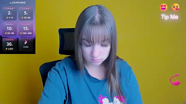 Snapshot of Evelina_GG chatting on 18, 9, 2025 Evelina GG online show from 18, 9, 2025