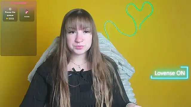 Snapshot of Evelina_GG chatting on 10, 11, 2025 Evelina GG online show from 10, 11, 2025