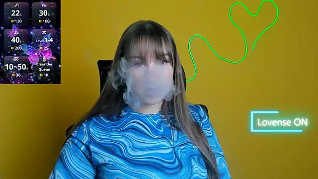 Snapshot of Evelina_GG chatting on 26, 11, 2025 Evelina GG online show from 26, 11, 2025