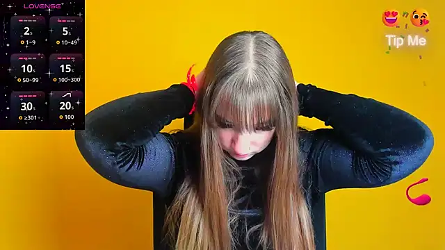 Snapshot of Evelina_GG chatting on 9, 10, 2025 Evelina GG online show from 9, 10, 2025