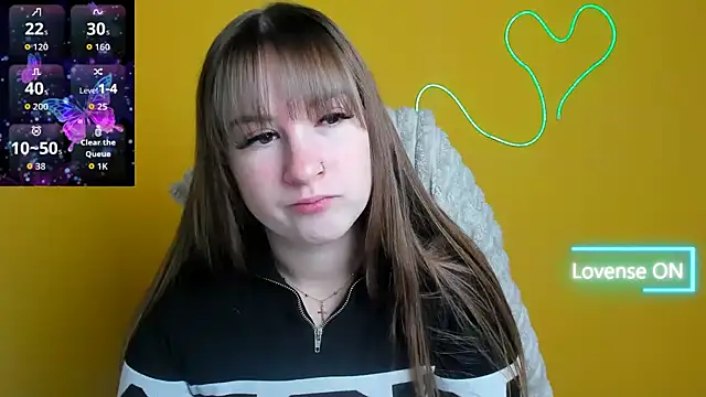 Snapshot of Evelina_GG chatting on 23, 11, 2025 Evelina GG online show from 23, 11, 2025