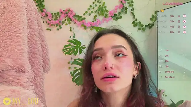 Snapshot of MyLou_ chatting on 16, 2, 2025 MyLou online show from 16, 2, 2025