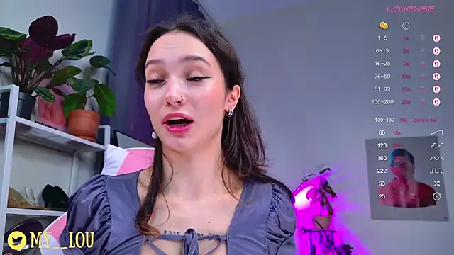 Snapshot of MyLou_ chatting on 21, 10, 2025 MyLou online show from 21, 10, 2025