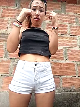 samy-blonde online show from 25, 5, 2026