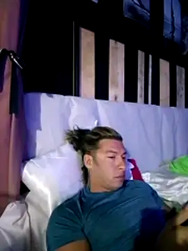 Snapshot of Lovely_milk chatting on 27, 11, 2025 Lovely milk online show from 27, 11, 2025