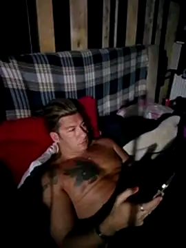 Snapshot of Lovely_milk chatting on 17, 11, 2025 Lovely milk online show from 17, 11, 2025