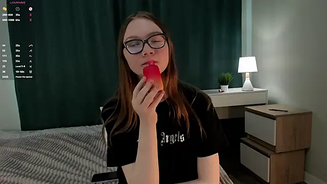 DaisyFarleigh online show from 13, 2, 2025