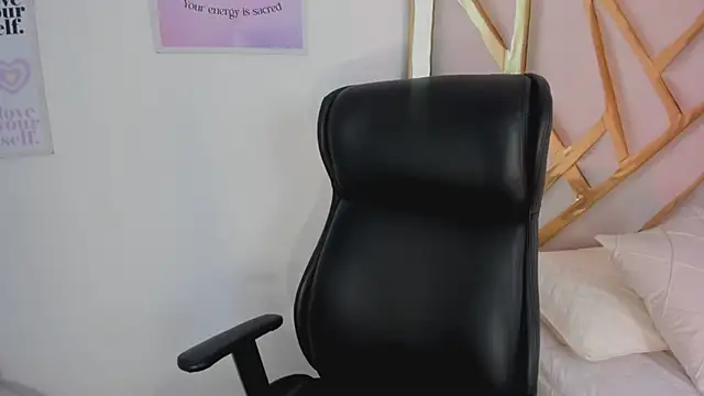 LanaJones  online show from 19, 5, 2026