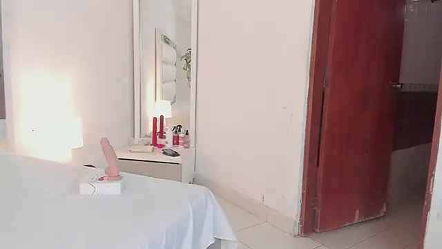 Snapshot of Alhana_pulido chatting on 1, 2, 2025 Alhana pulido online show from 1, 2, 2025