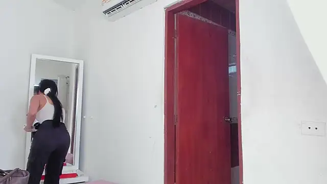 Snapshot of Alhana_pulido chatting on 22, 3, 2025 Alhana pulido online show from 22, 3, 2025