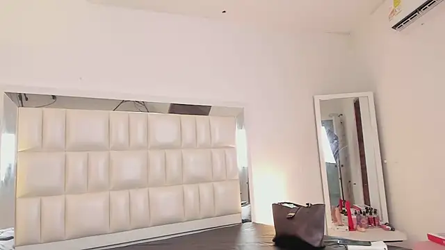 Snapshot of Alhana_pulido chatting on 18, 3, 2025 Alhana pulido online show from 18, 3, 2025