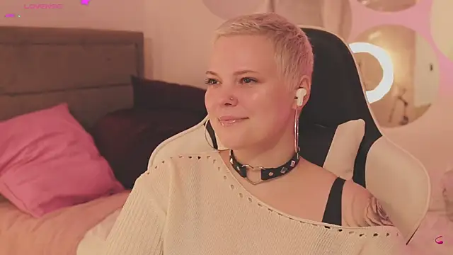 Snapshot of LikaBerry1 chatting on 18, 1, 2026 LikaBerry1 online show from 18, 1, 2026