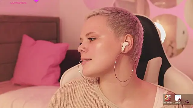 Snapshot of LikaBerry1 chatting on 22, 2, 2026 LikaBerry1 online show from 22, 2, 2026