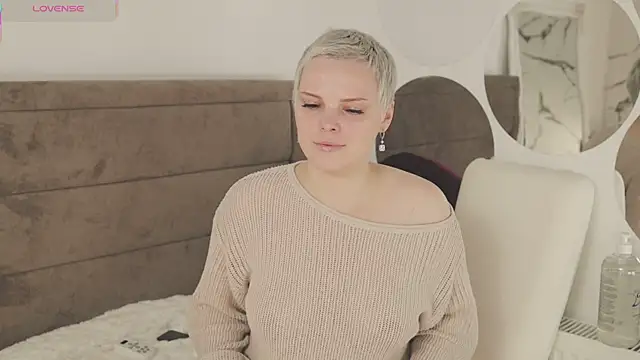 LikaBerry1 online show from 30, 9, 2025