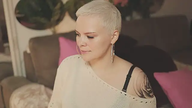 LikaBerry1 online show from 21, 10, 2025