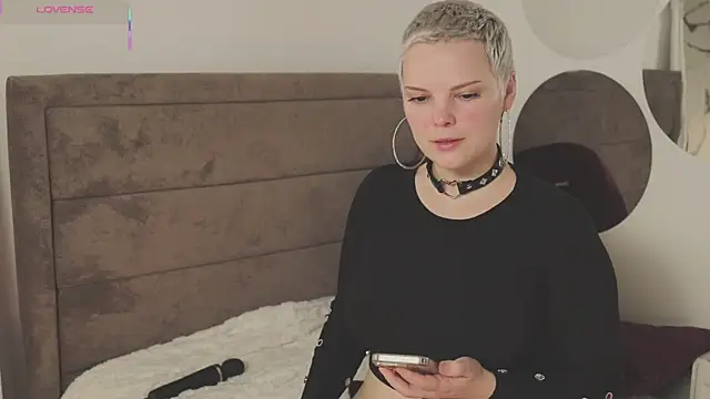 LikaBerry1 online show from 28, 9, 2025