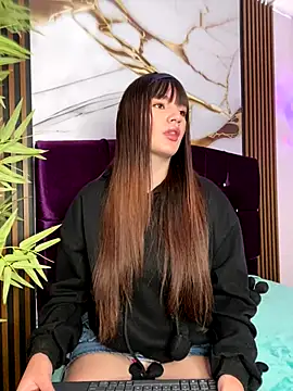 Snapshot of angel_natural chatting on 3, 11, 2025 angel natural online show from 3, 11, 2025