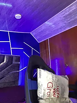 Snapshot of angel_natural chatting on 15, 9, 2025 angel natural online show from 15, 9, 2025