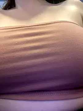 Snapshot of angel_natural chatting on 11, 11, 2025 angel natural online show from 11, 11, 2025