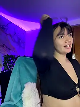 Snapshot of angel_natural chatting on 6, 11, 2025 angel natural online show from 6, 11, 2025