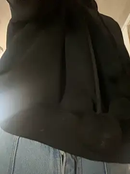 Snapshot of angel_natural chatting on 10, 9, 2025 angel natural online show from 10, 9, 2025