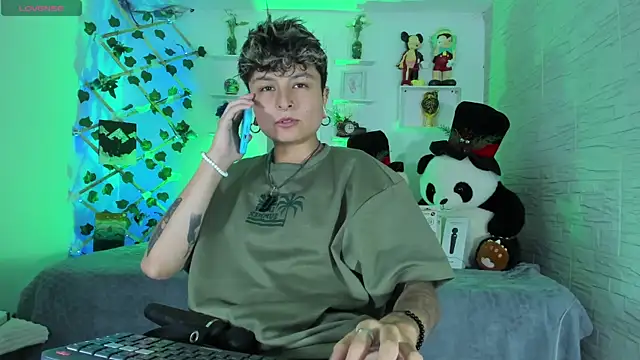 ZuryRamirez  online show from 6, 10, 2025