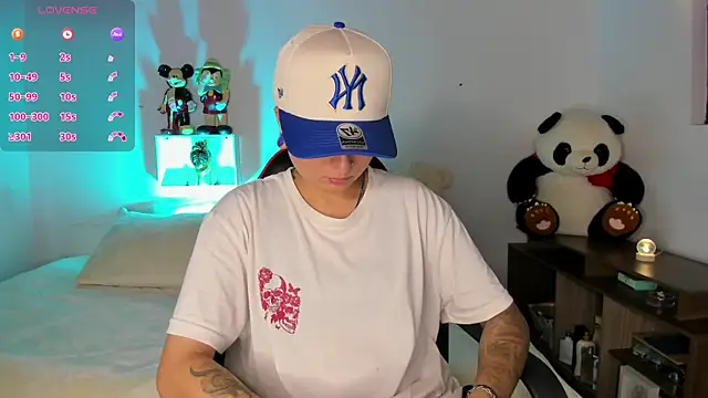 ZuryRamirez  online show from 22, 5, 2026