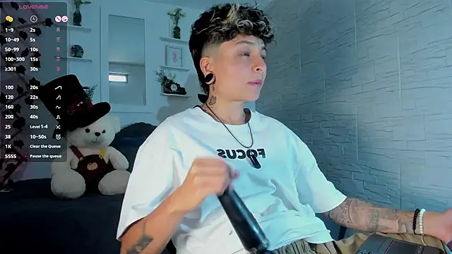 ZuryRamirez  online show from 10, 9, 2025