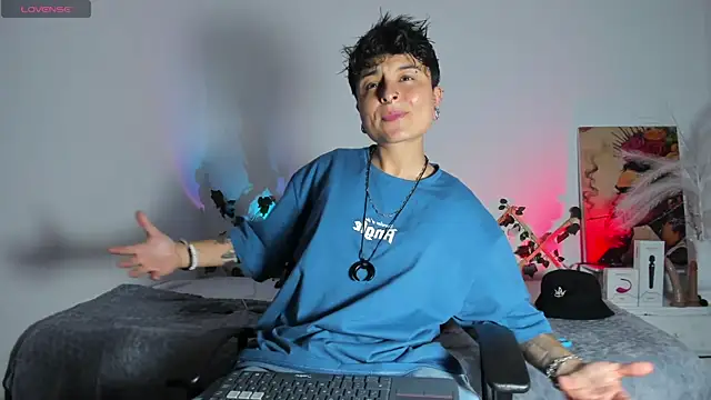 ZuryRamirez  online show from 2, 3, 2025